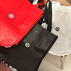 3 Lululemon shopping reusable bags